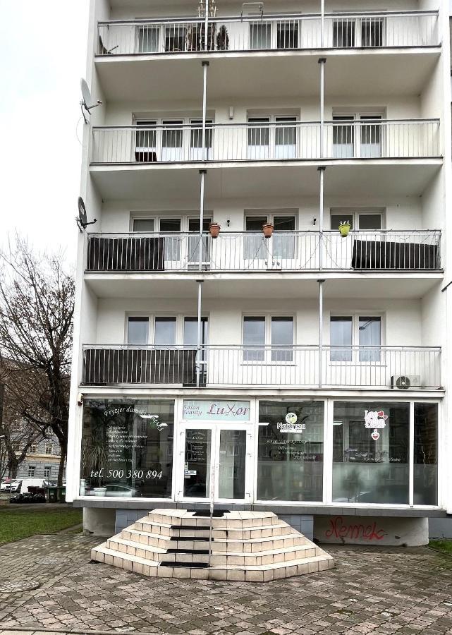Sunset Apartment Aircon - Self Check-In 24H Breslávia Exterior foto